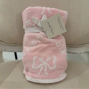 Laura Ashley Soft Pink Towel with White Bow Motif Two Piece Set NWT